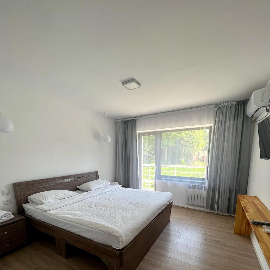Tourist Hotel Шимкент Екстериор снимка