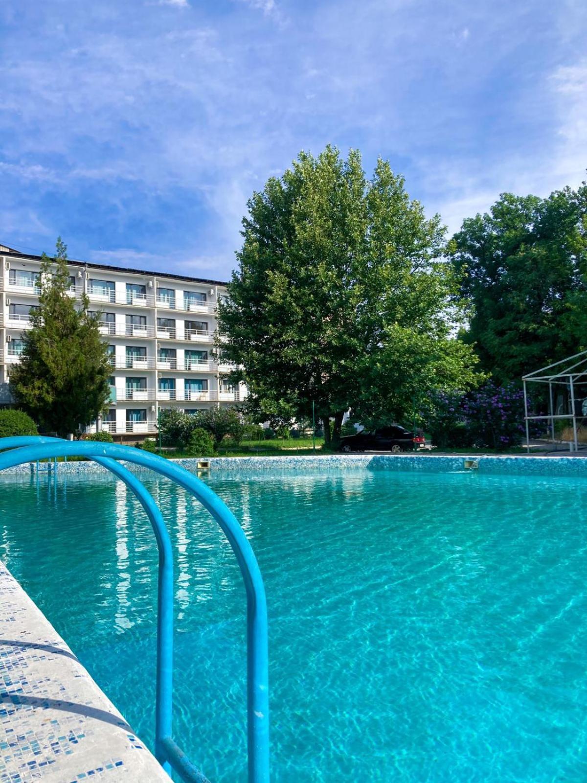 Tourist Hotel Шимкент Екстериор снимка
